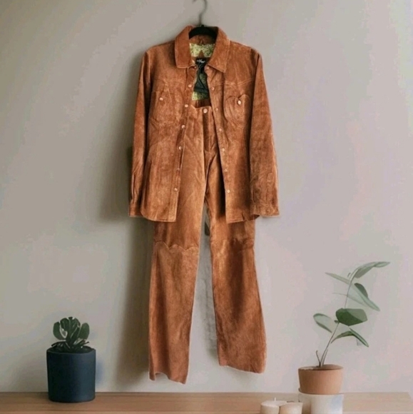 Wilson Brown Suede Leather Pantsuit 90s Does 70s Boho Vintage - Picture 1 of 17